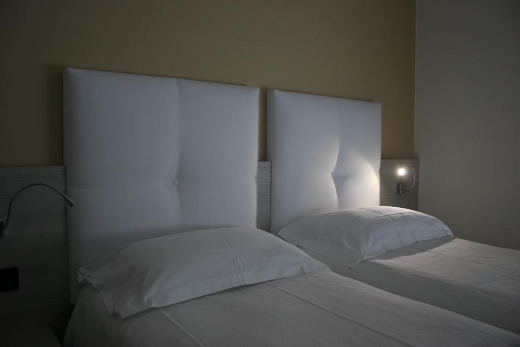 Residence Franca B&B Arco Room photo